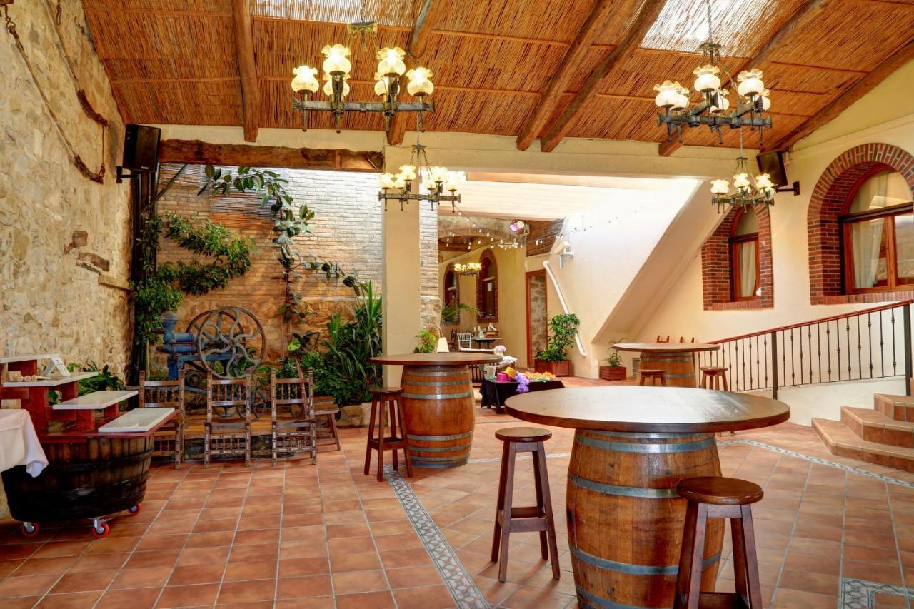 Hotel, H De L'Anton Batea المظهر الخارجي الصورة